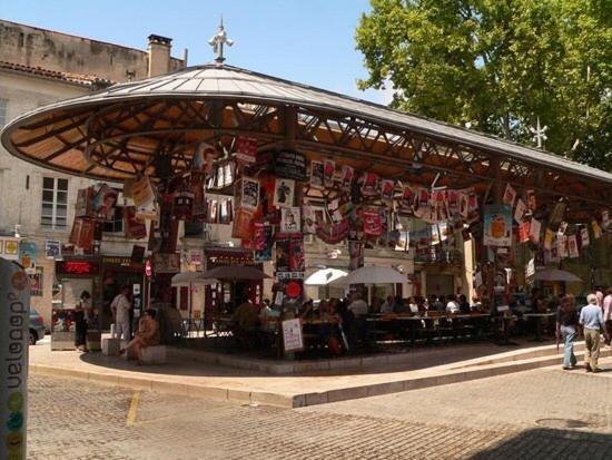 Remparts Porte St Roch * Avignon